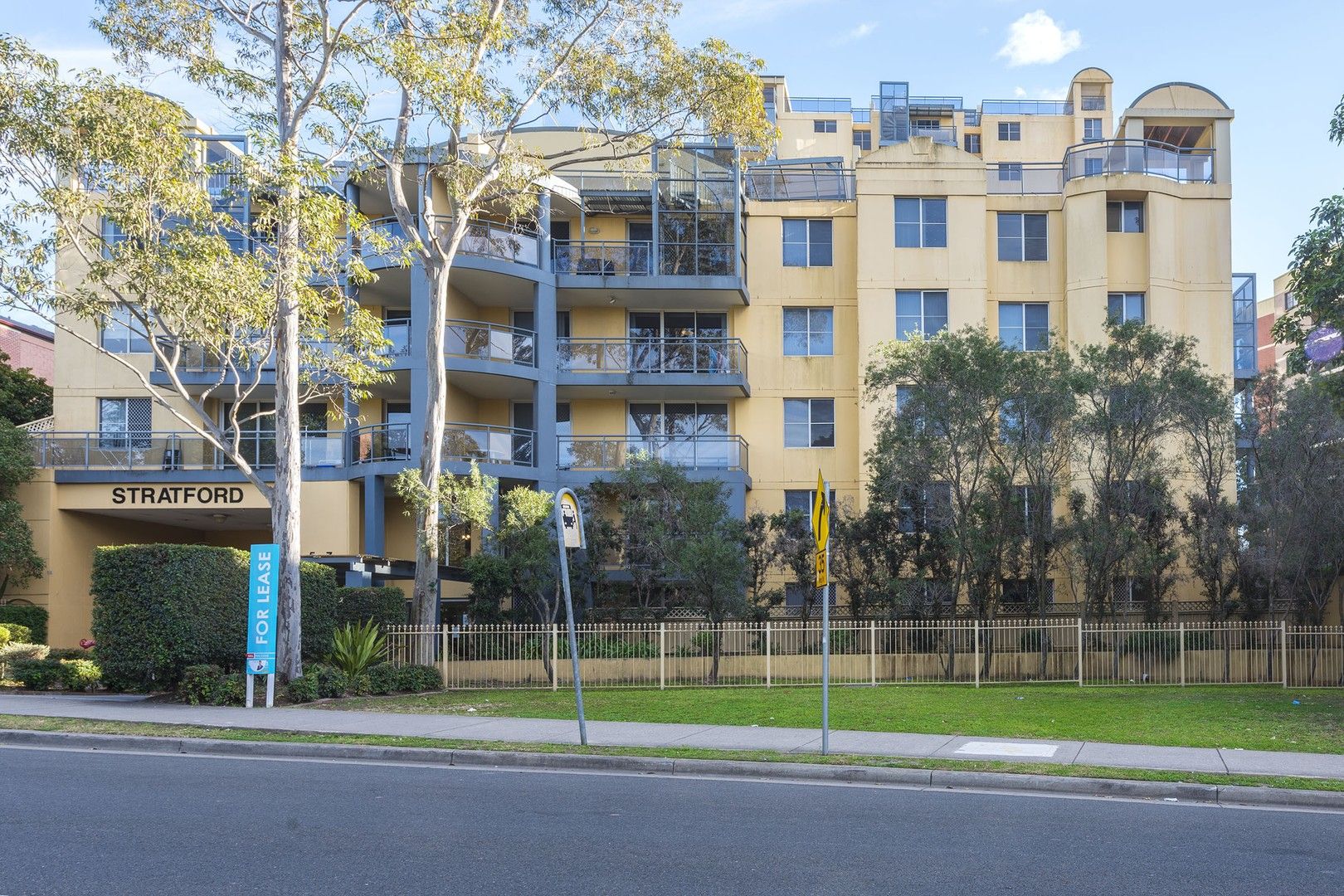 1 bedrooms Apartment / Unit / Flat in 76/5-7 Beresford Road STRATHFIELD NSW, 2135