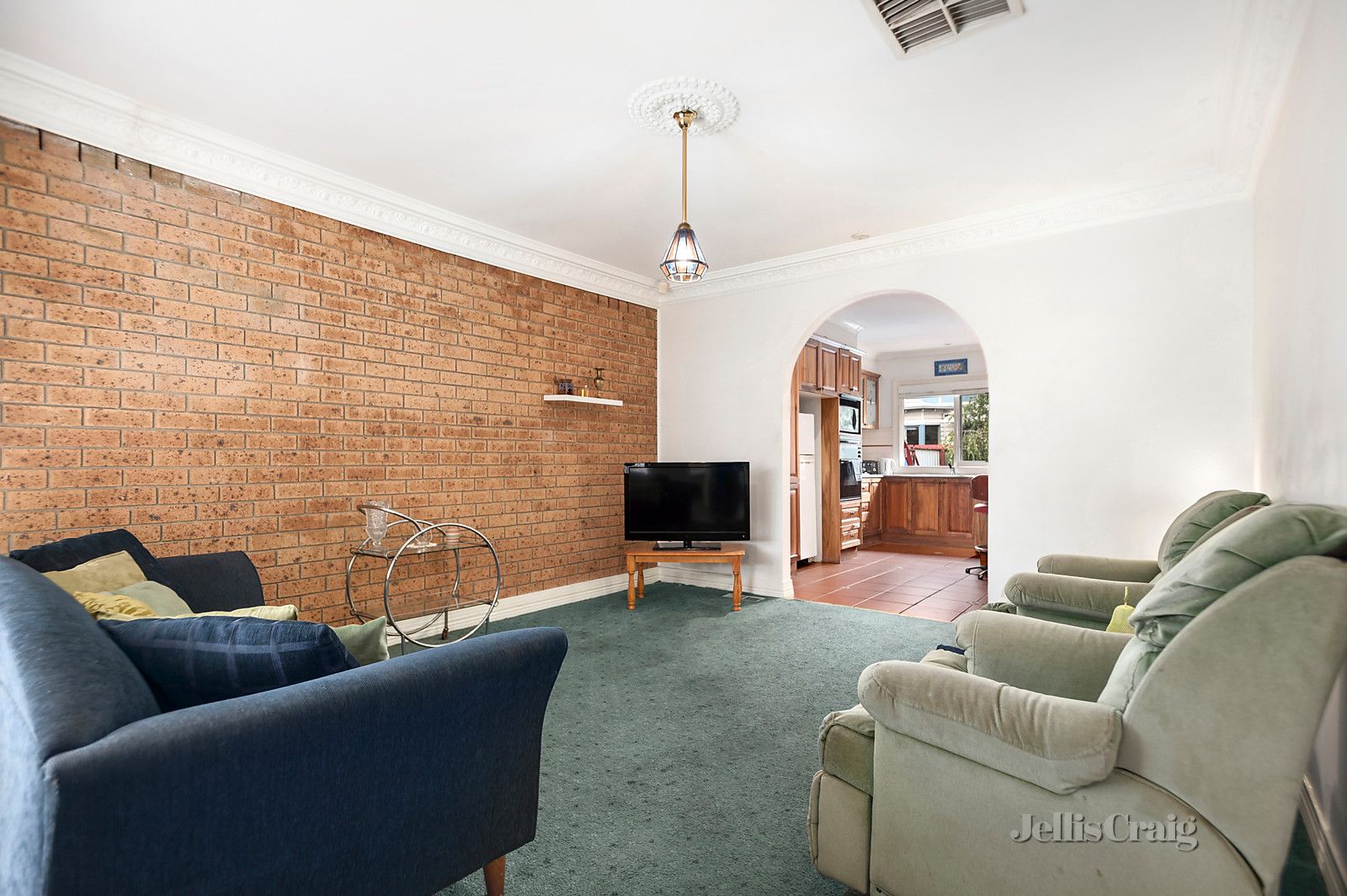 17 Cliff Street, Brunswick VIC 3056, Image 2