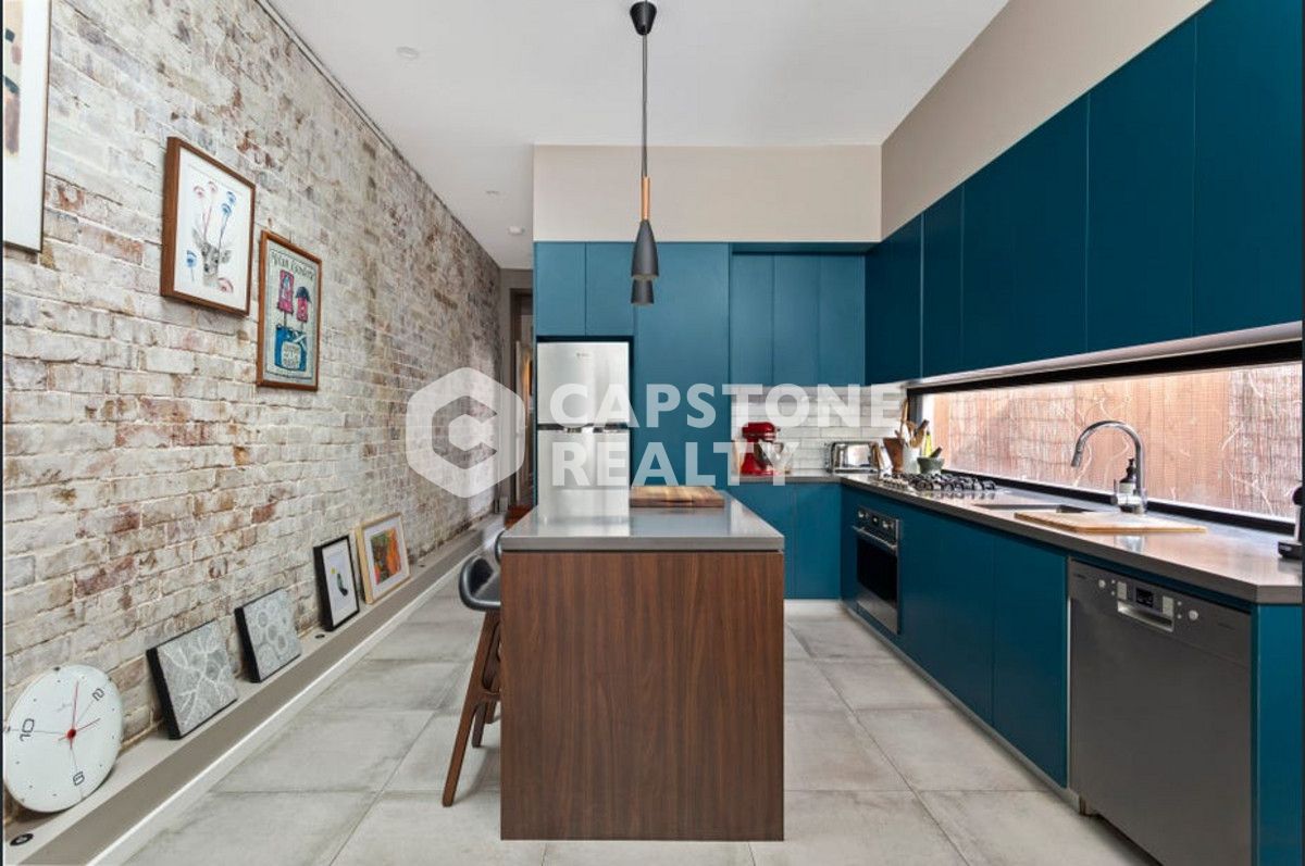 4 bedrooms Terrace in 33 Portman Street ZETLAND NSW, 2017