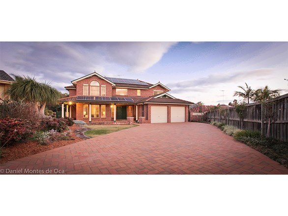 5 Dolphin Close, Green Valley NSW 2168