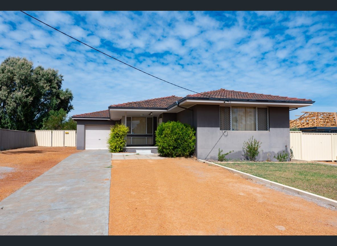 3 bedrooms House in 72 Dorothy Street GERALDTON WA, 6530