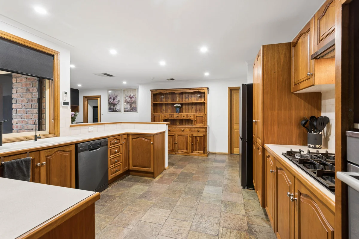 Additional image 3 of 31 Hillcott Avenue, Wynn Vale SA 5127