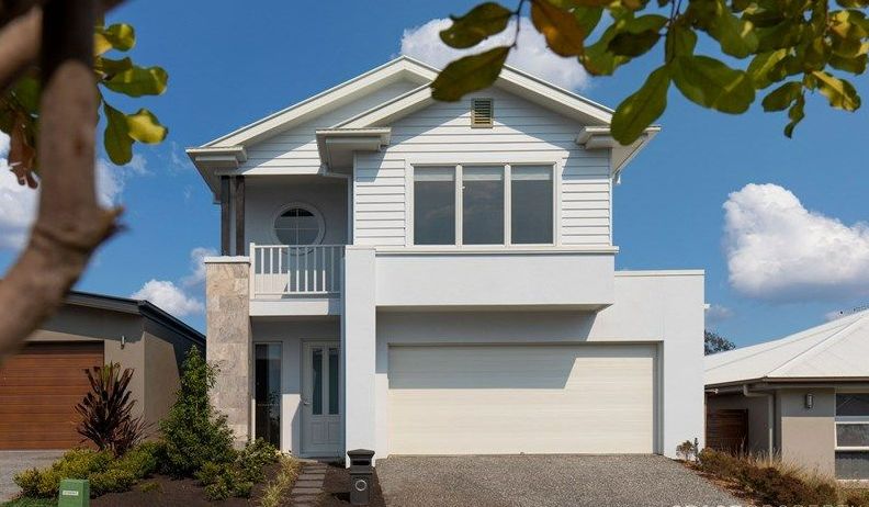 4 bedrooms House in 100 Lomond Circuit UPPER KEDRON QLD, 4055