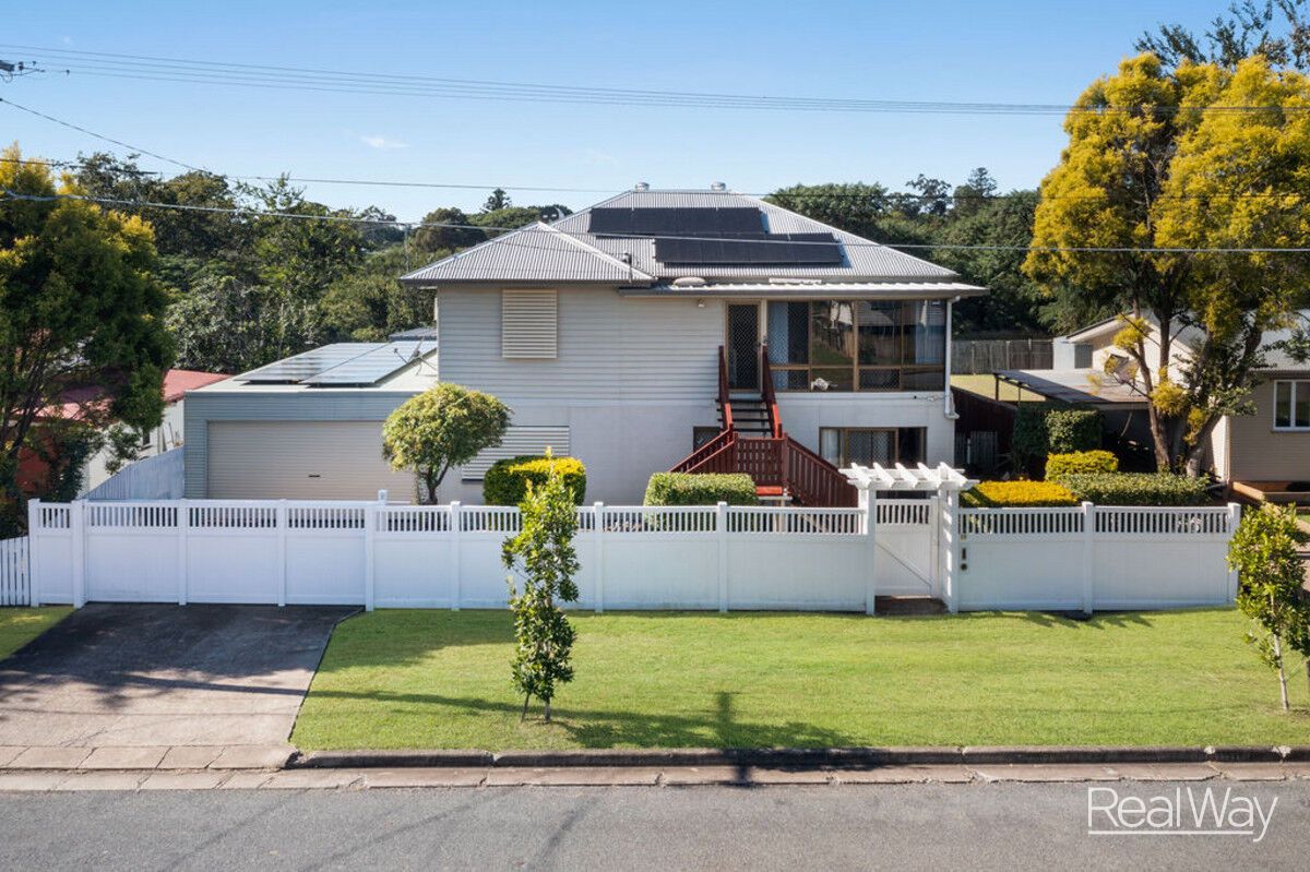 6 bedrooms House in 19 Nathan Street EAST IPSWICH QLD, 4305