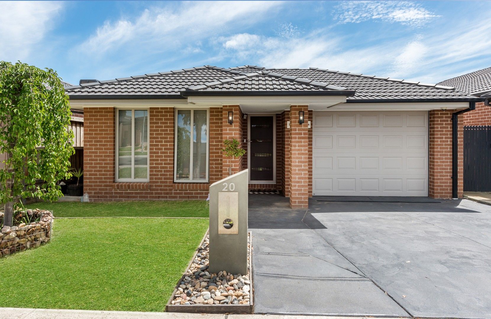 20 Nagle Crescent, Cranbourne West VIC 3977, Image 0