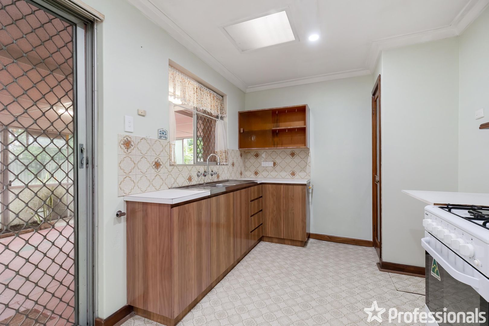 26 Stringy Bark Ramble, Willetton WA 6155, Image 2