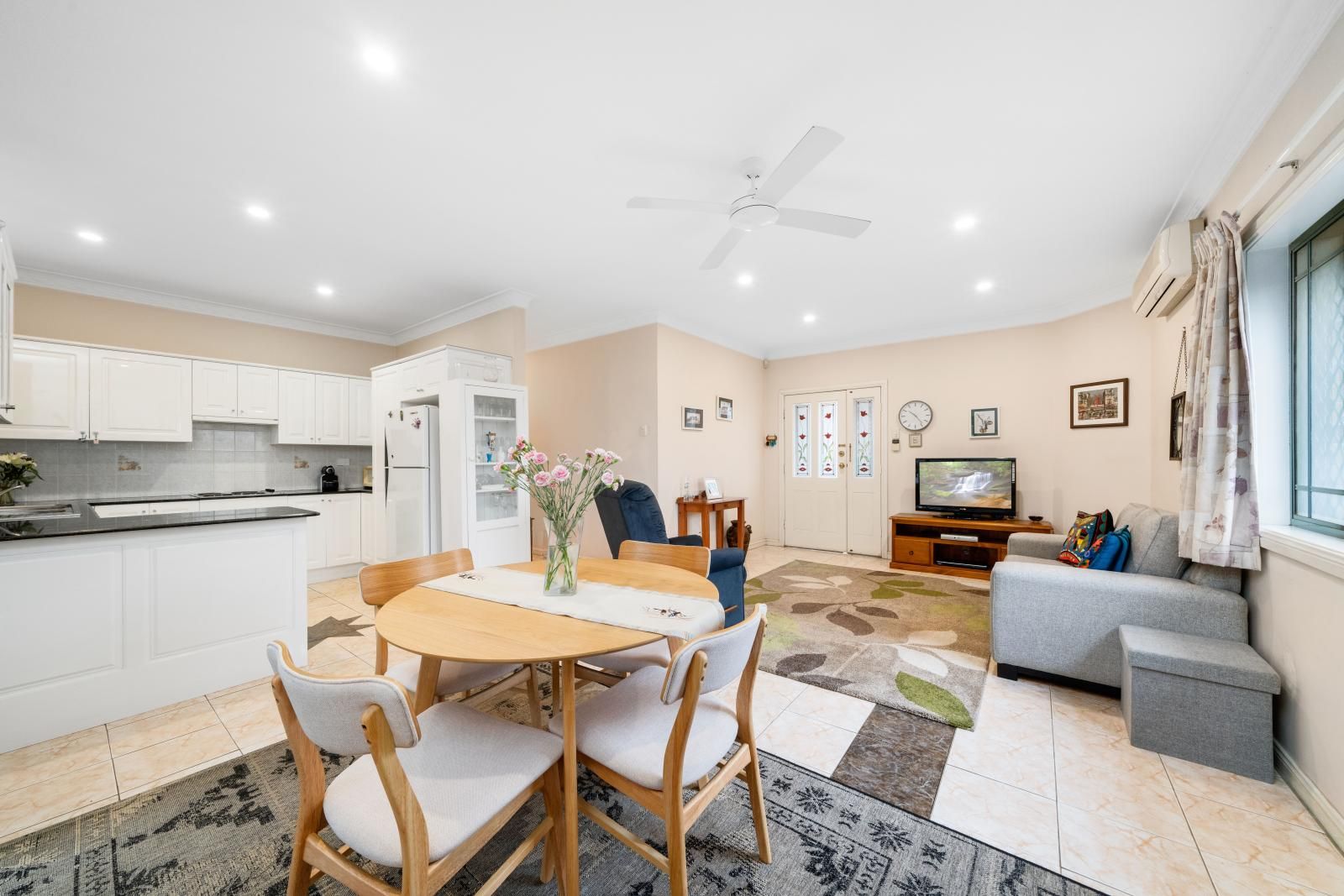 4/10 Olive Street, Condell Park NSW 2200, Image 2