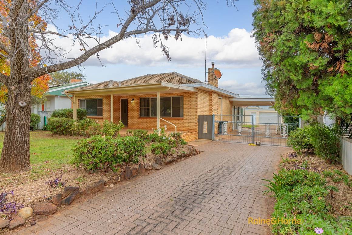 Picture of 9 Chelmsford Street, DUBBO NSW 2830