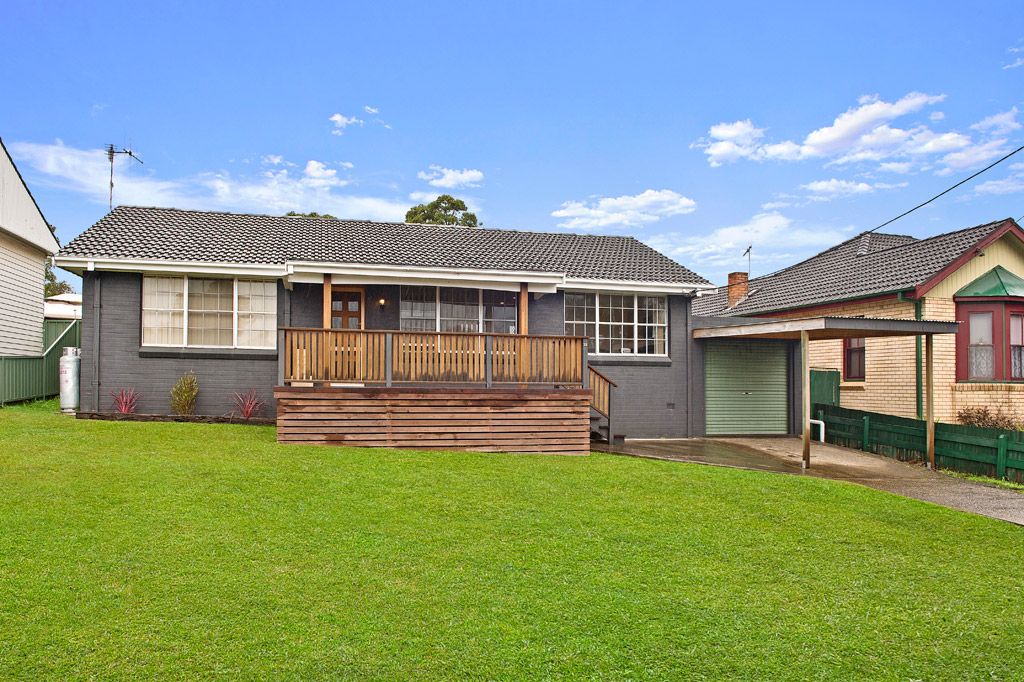 32 Regatta Crescent, Port Macquarie NSW 2444, Image 1