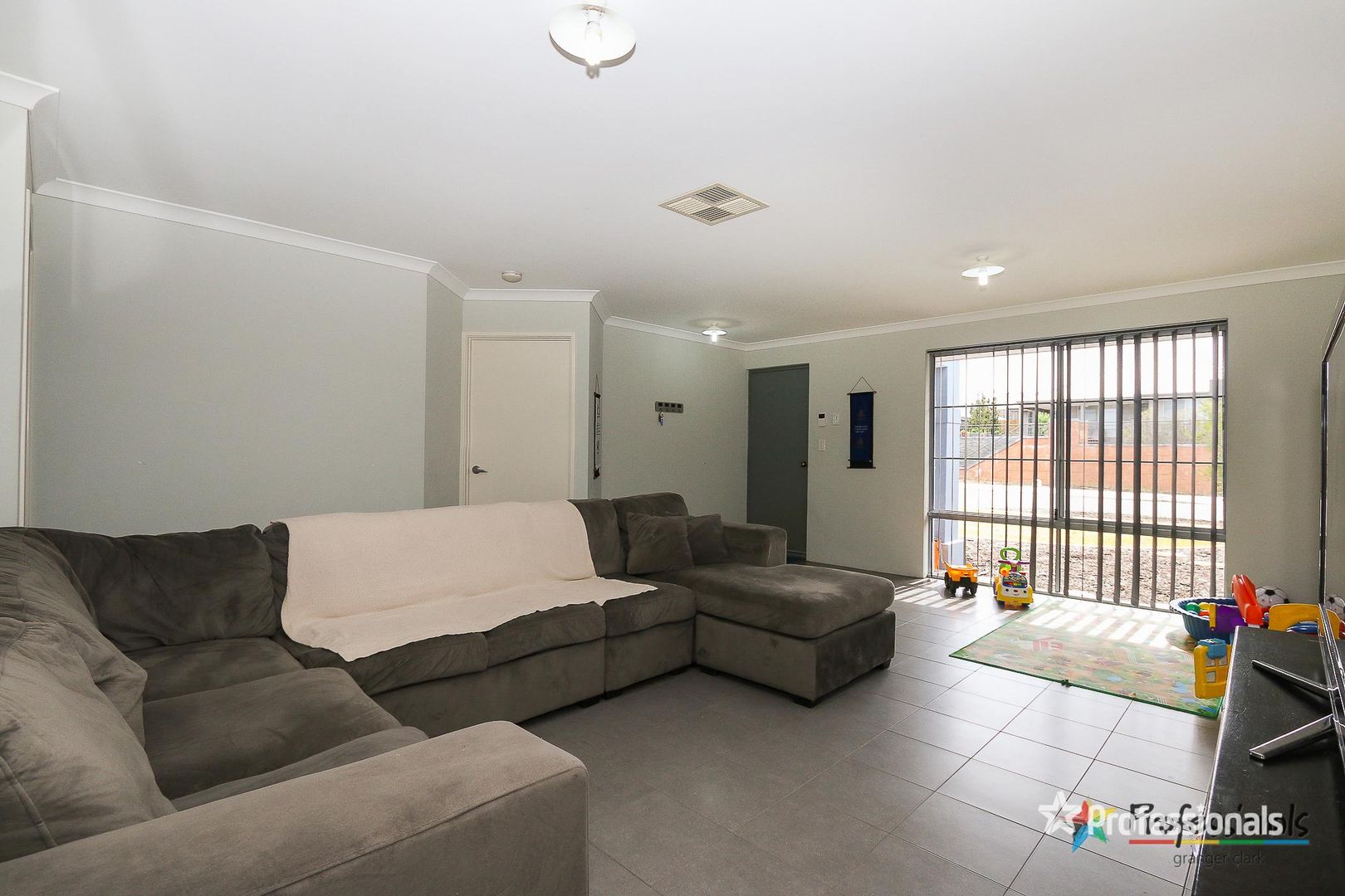 3 Rennex Ramble, Ellenbrook WA 6069, Image 1