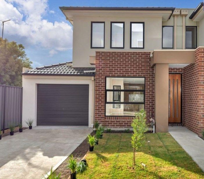 2 bedrooms Townhouse in 1/52 Dickens Street LALOR VIC, 3075