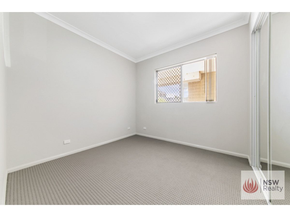 2/1-3 Howard Avenue, Northmead NSW 2152, Image 2