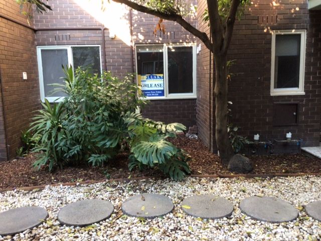 3 bedrooms Apartment / Unit / Flat in Rockbrook Road ST KILDA EAST VIC, 3183