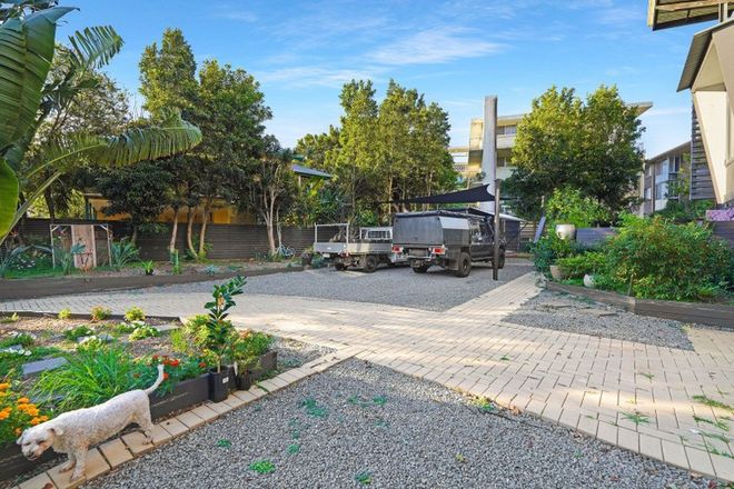 5 Winston Street Coolangatta 4225 - Image 4