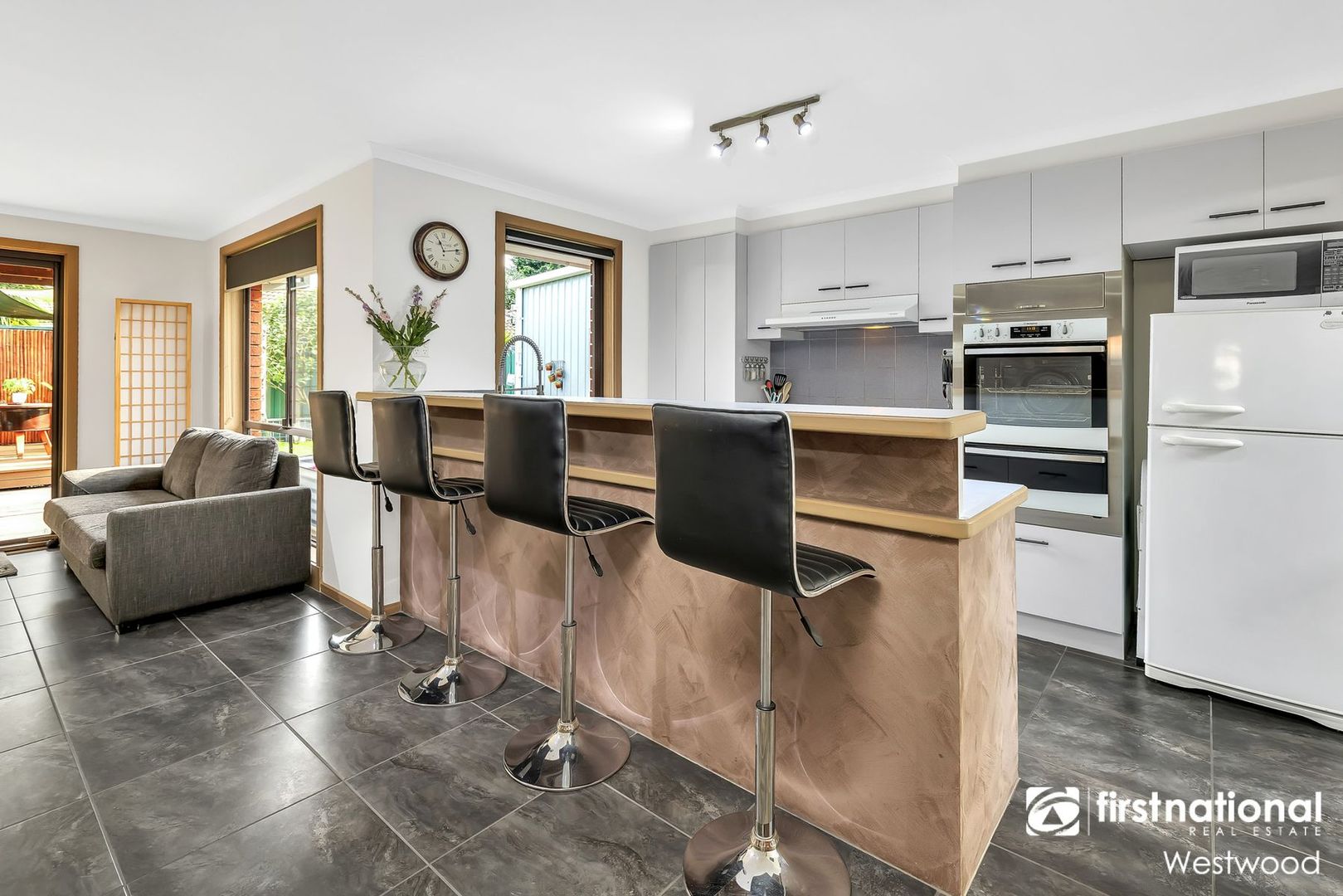 10 Amy Close, Hoppers Crossing VIC 3029, Image 1