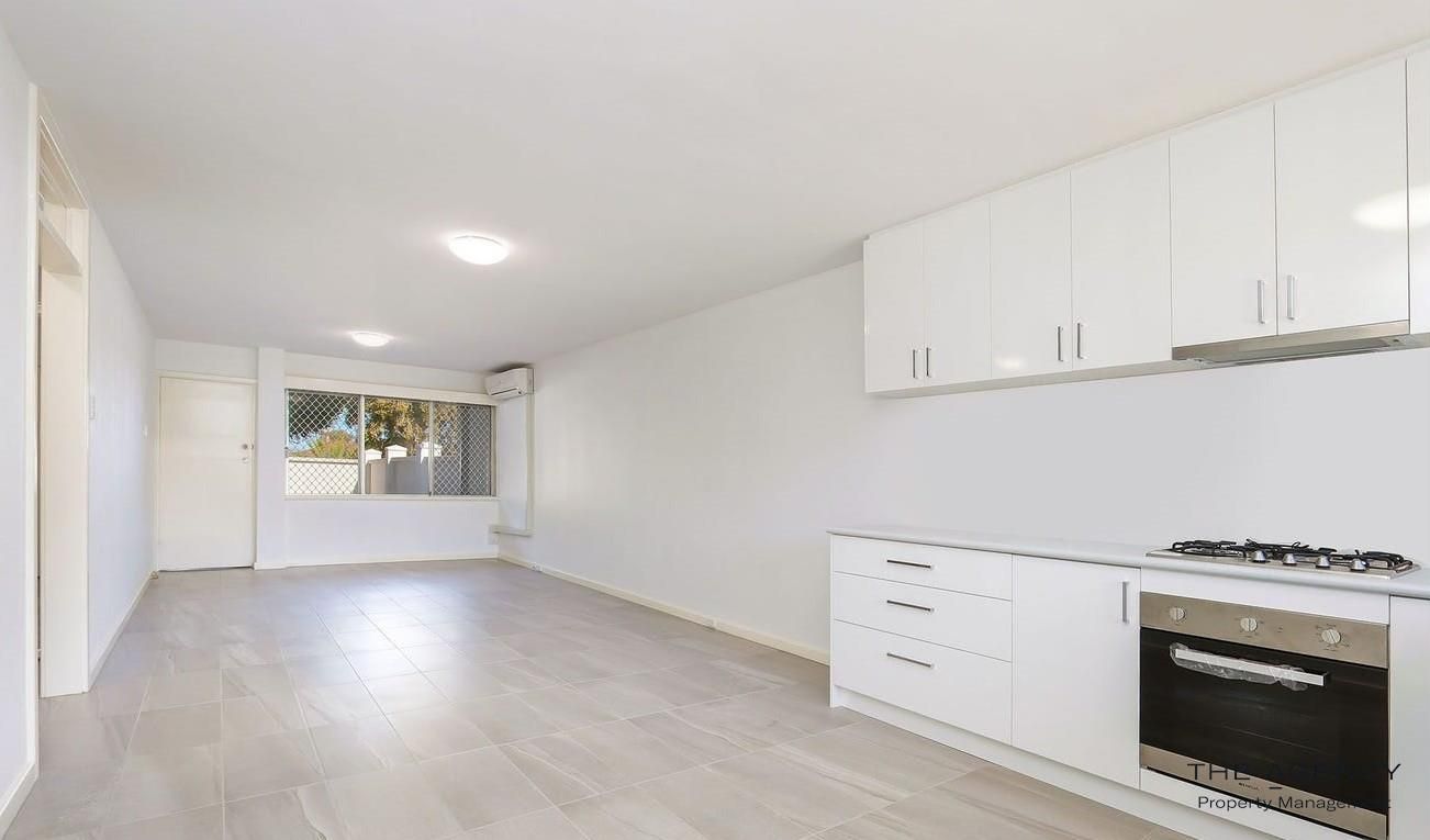 2 bedrooms House in 4/14 Bardolph Road SPEARWOOD WA, 6163