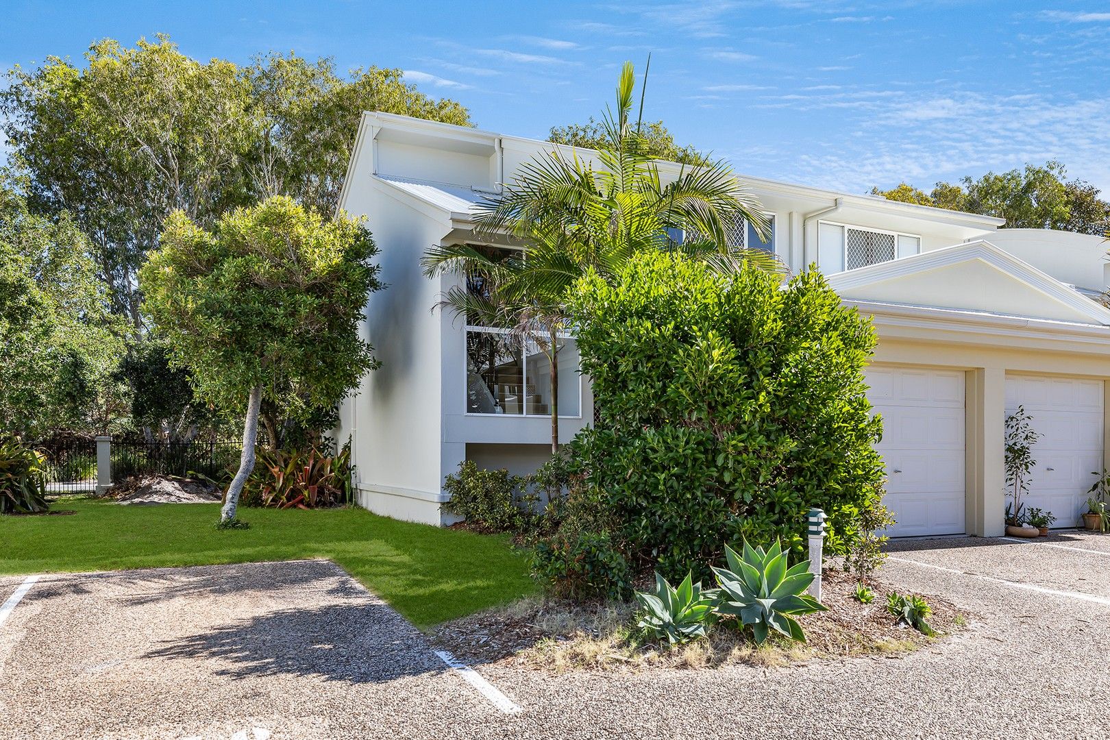 2 bedrooms Townhouse in 7/1-3 Beacon Court SUNRISE BEACH QLD, 4567