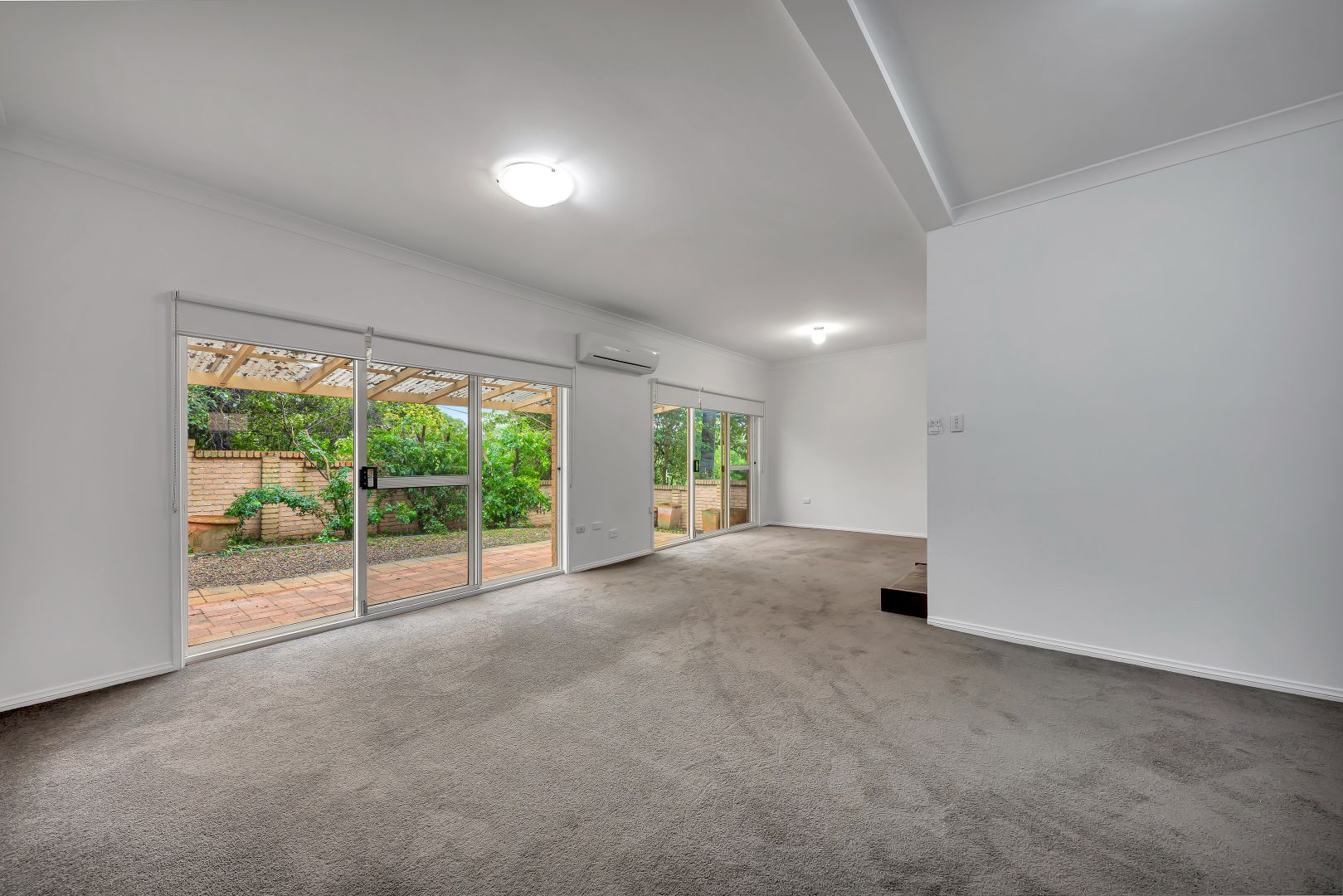 2/409 North Rocks Road, Carlingford NSW 2118, Image 2