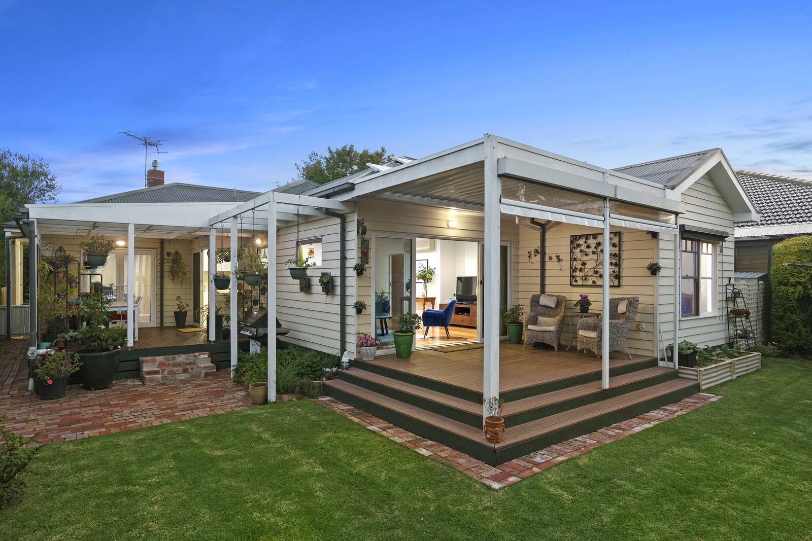 27 Eden Street, Cheltenham VIC 3192, Image 2