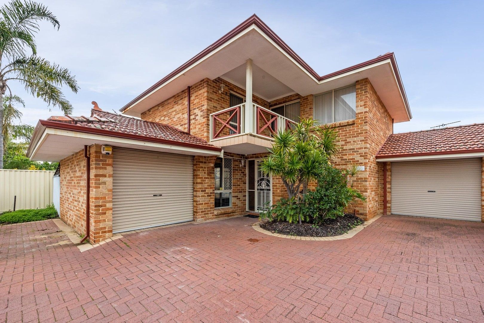 3 bedrooms Townhouse in 4/19 Hayes Avenue YOKINE WA, 6060