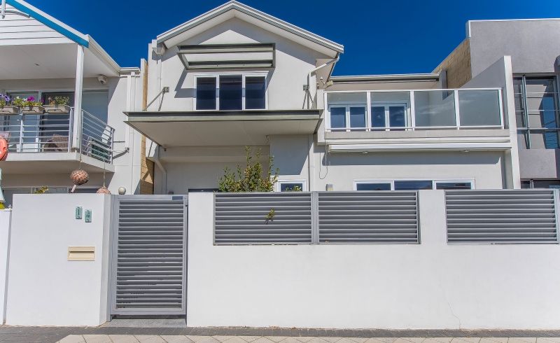 3 bedrooms House in 14 Roscoe Turn ROCKINGHAM WA, 6168