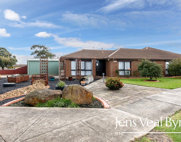 2 Lowan Street, Sebastopol VIC 3356