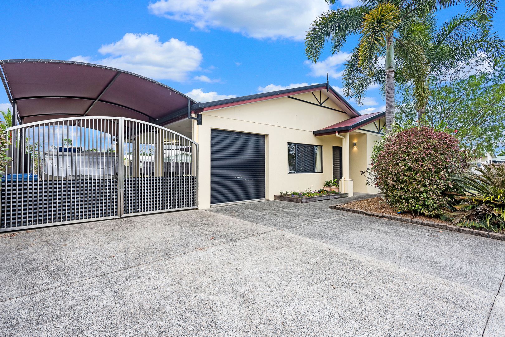 12 Rafferty Street, White Rock QLD 4868, Image 2