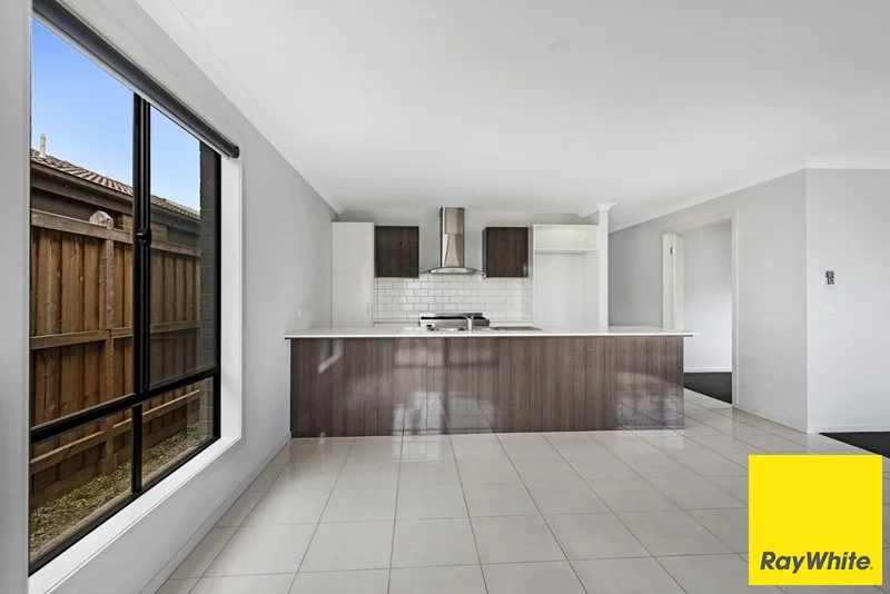 Additional image 4 of 117 Park Orchard Drive, Pakenham VIC 3810