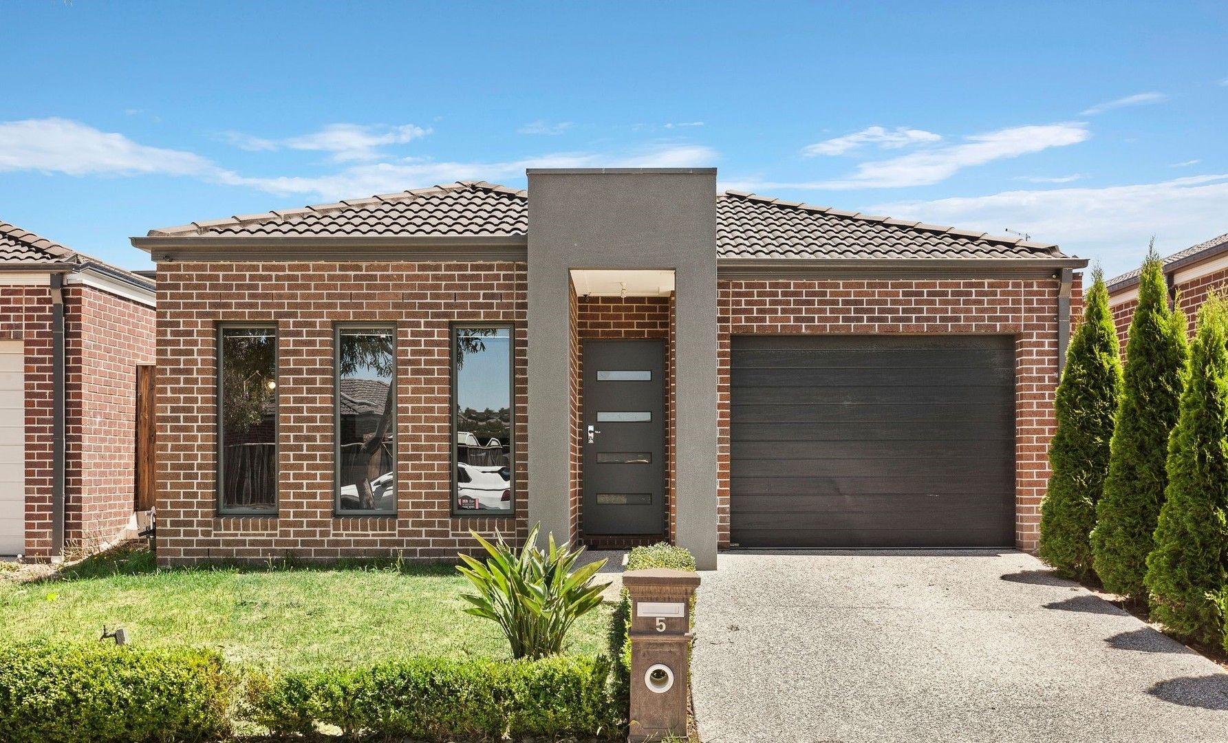 3 bedrooms House in 5 Stourhead Avenue MERNDA VIC, 3754