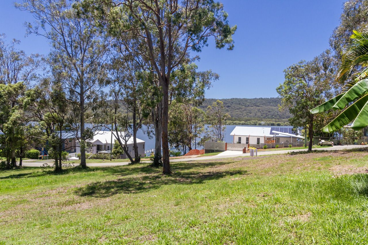 104 Wahine Drive, Russell Island QLD 4184, Image 0