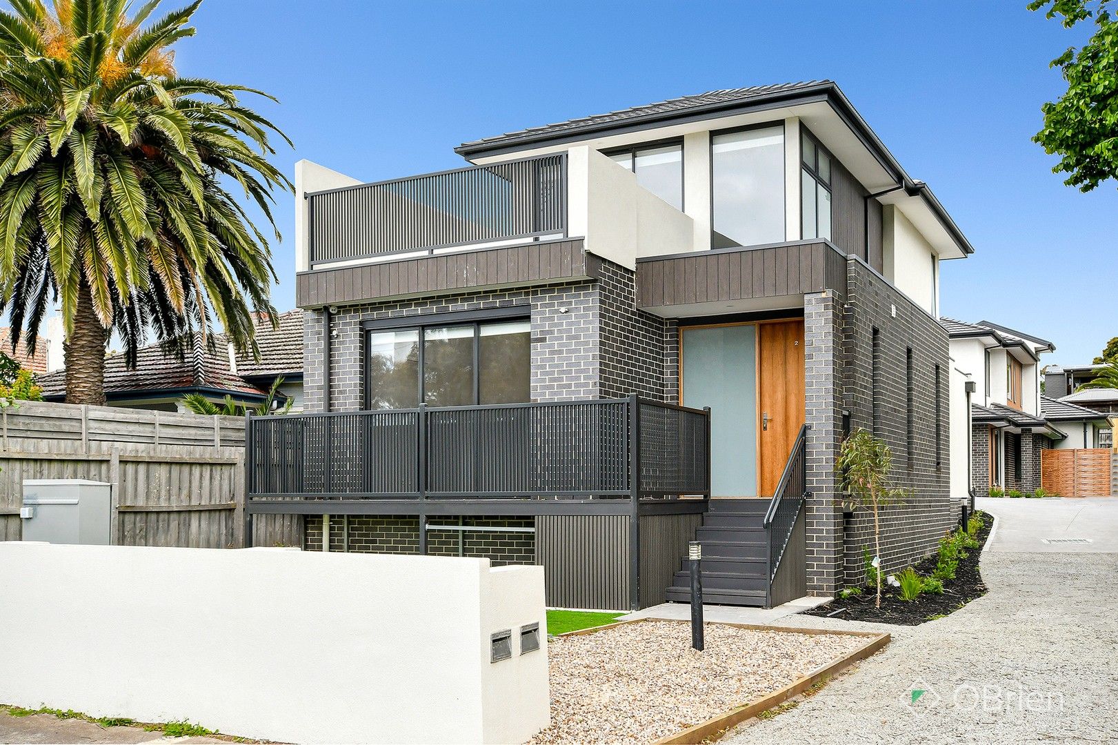 4 bedrooms Townhouse in 2/30 High Street East FRANKSTON VIC, 3199