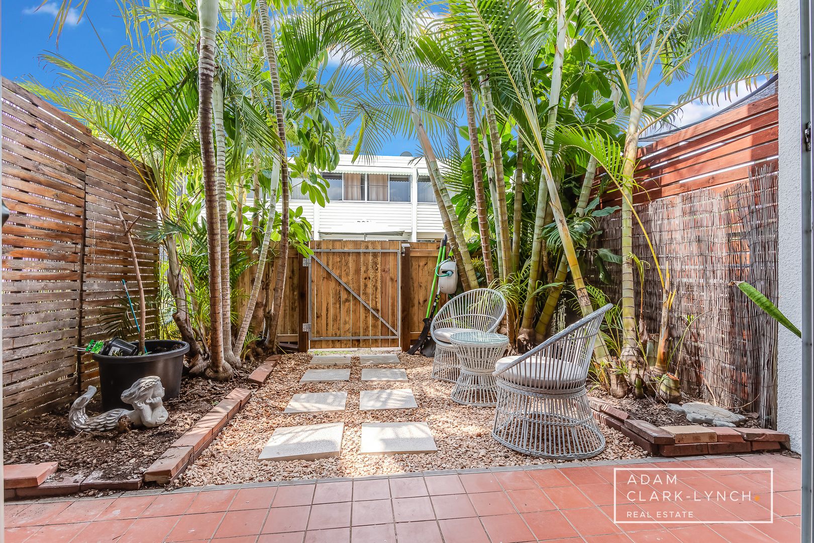 10/2A Moffatt Street, Scarborough QLD 4020, Image 1