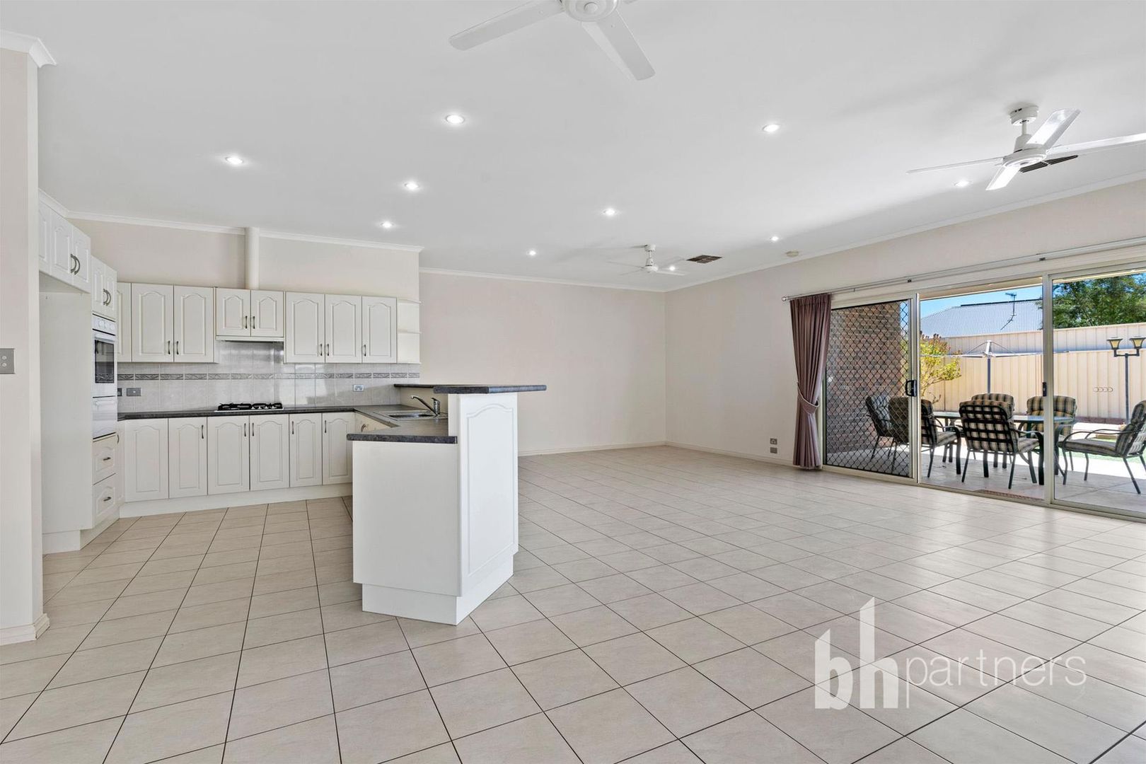 27 Brooke Street, Barmera SA 5345, Image 2