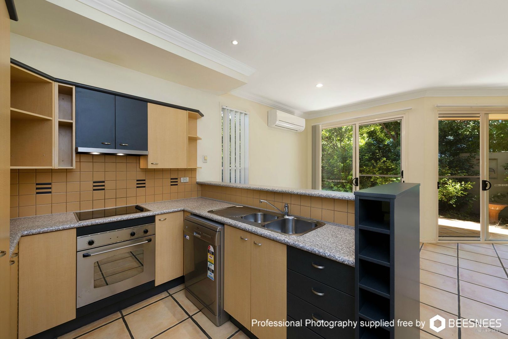 4/41 Stanley Street, Indooroopilly QLD 4068, Image 2