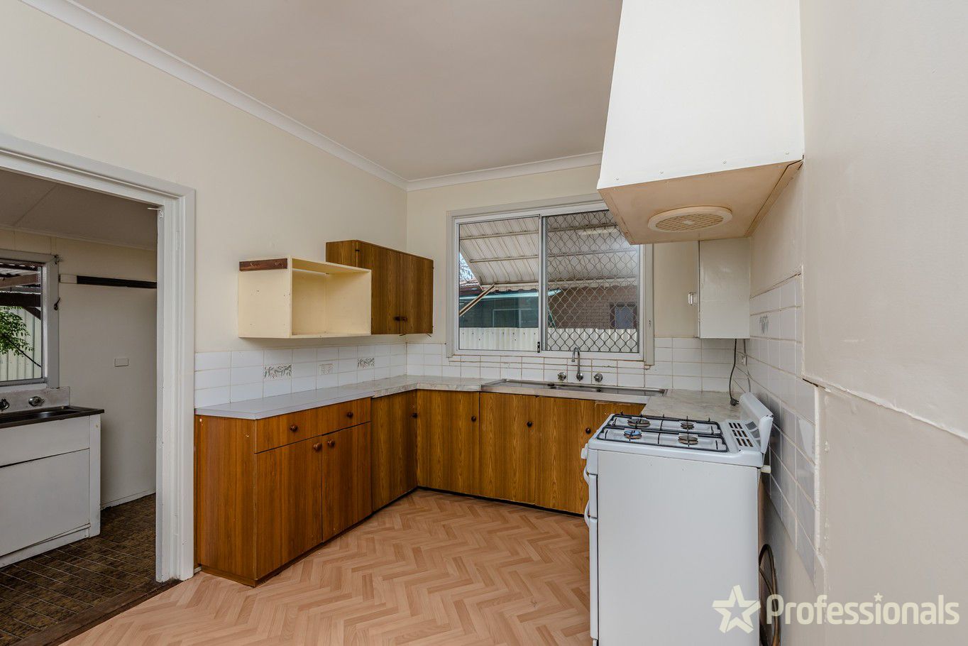 12 Abraham Street, Utakarra WA 6530, Image 2