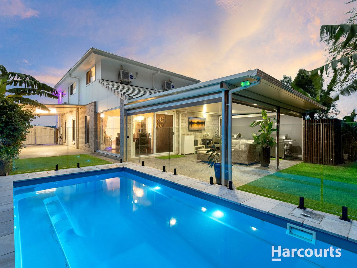 4 bedrooms House in 5 Creekview Court LAWNTON QLD, 4501