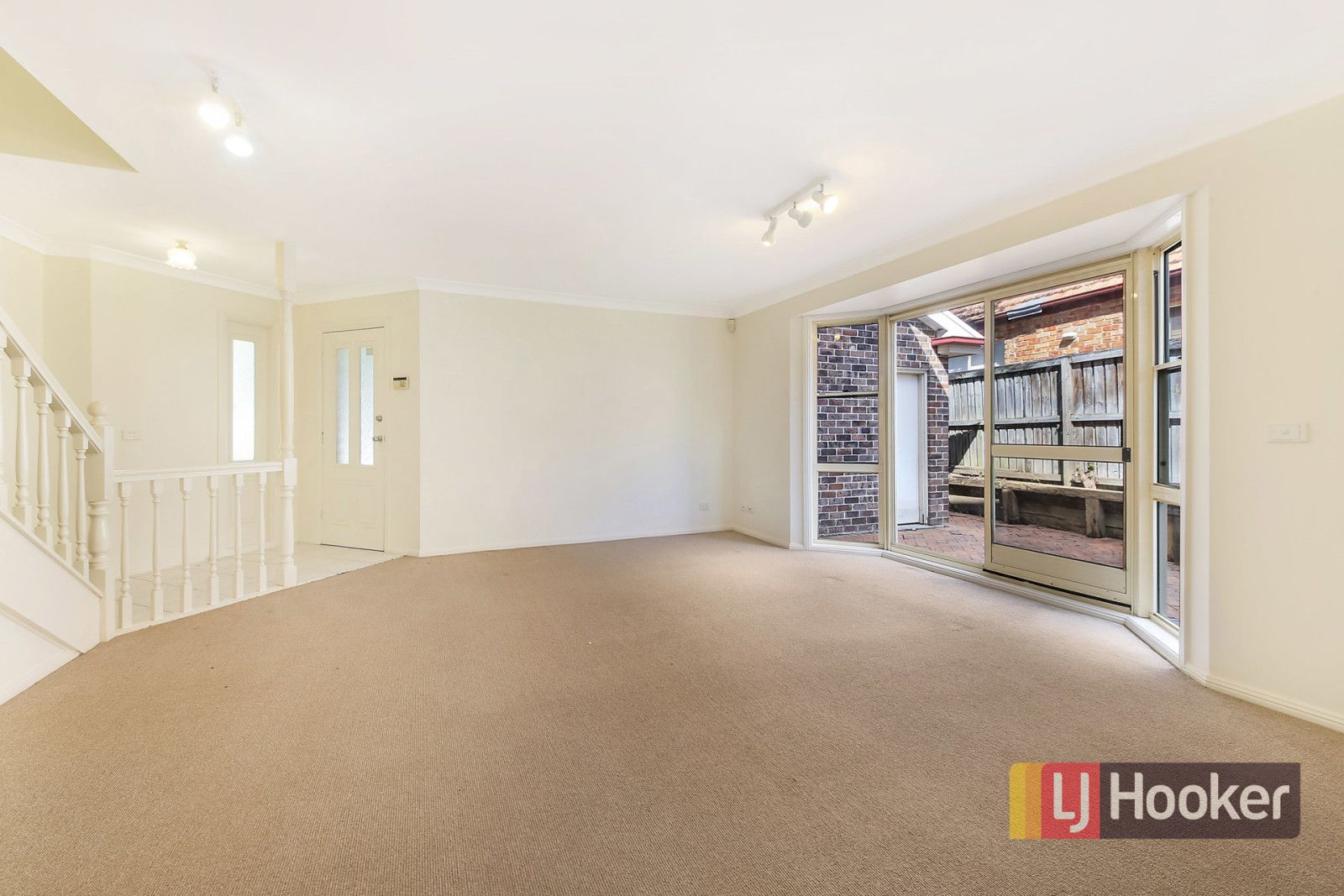 6A Hickory Place, Dural NSW 2158, Image 2