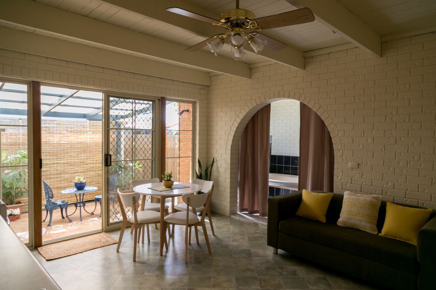 1 bedrooms House in 1097 Waugh Road NORTH ALBURY NSW, 2640