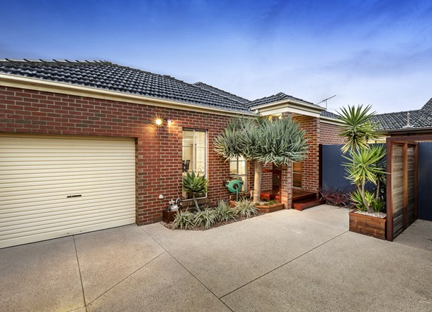 8A Camden Road, Hughesdale VIC 3166