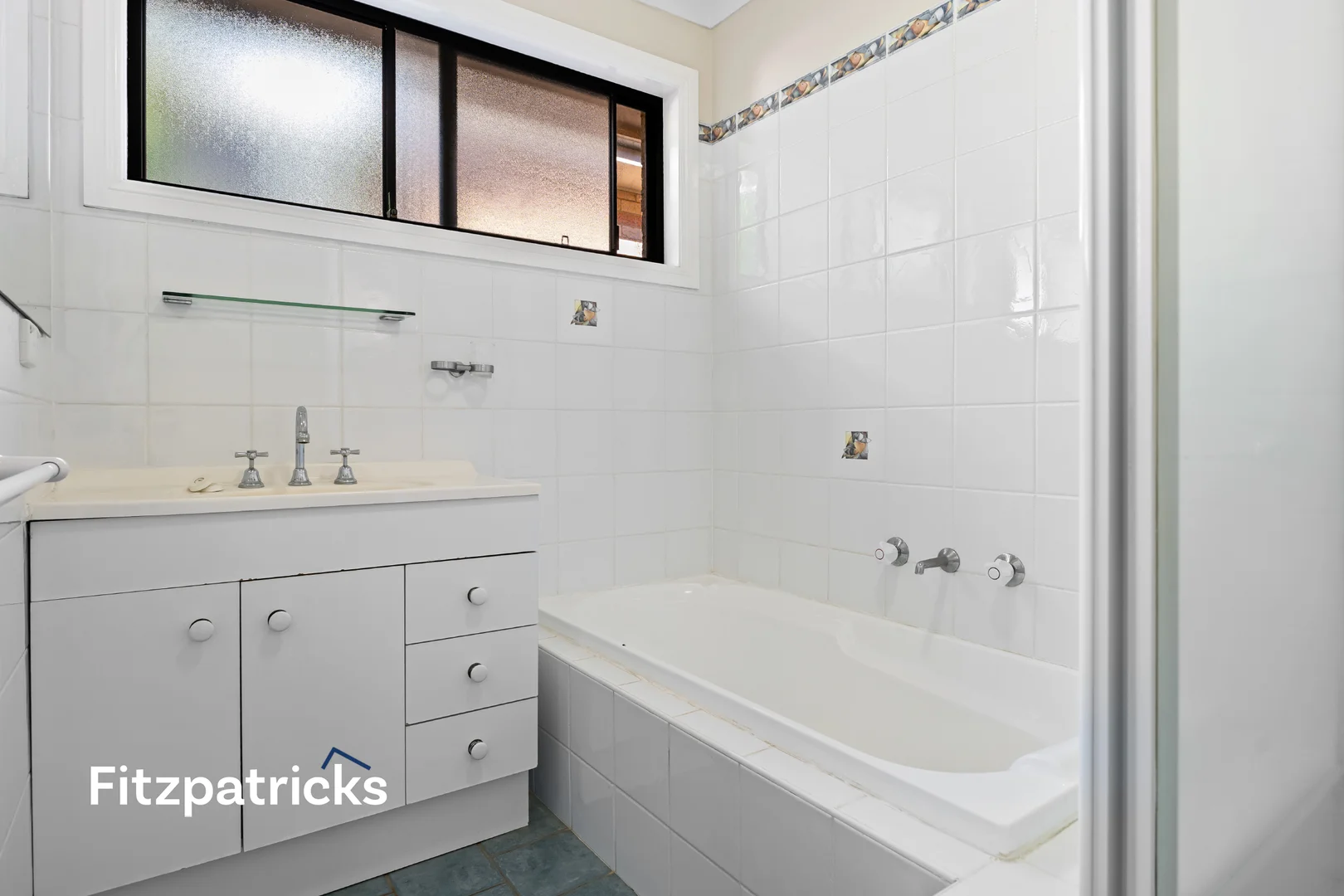 Additional image 5 of 25 Girraween Mews, Glenfield Park NSW 2650