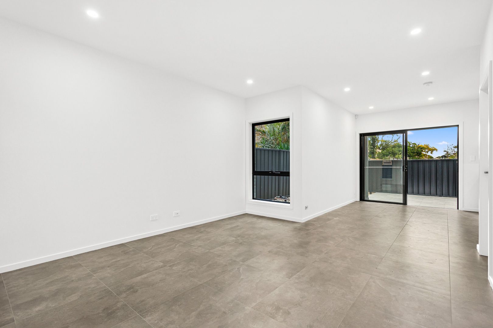 2/2 Catherine Street, Gwynneville NSW 2500, Image 2