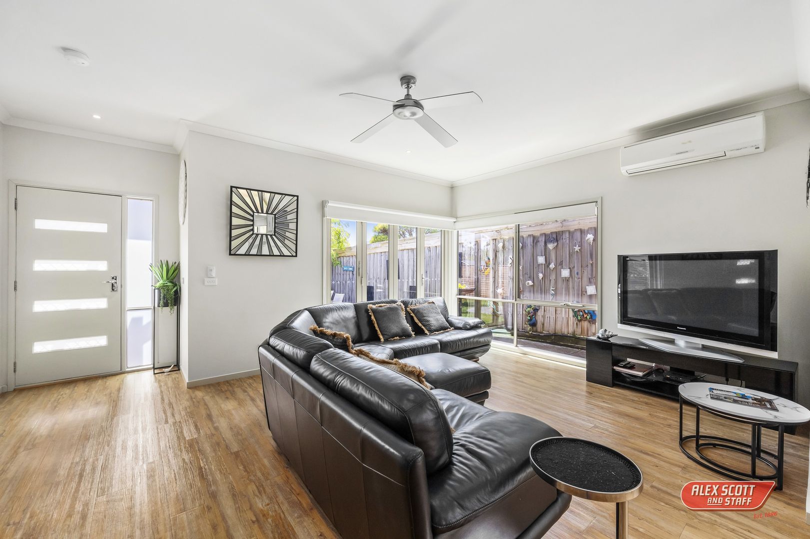 1/5 Malay Street, Cowes VIC 3922, Image 2