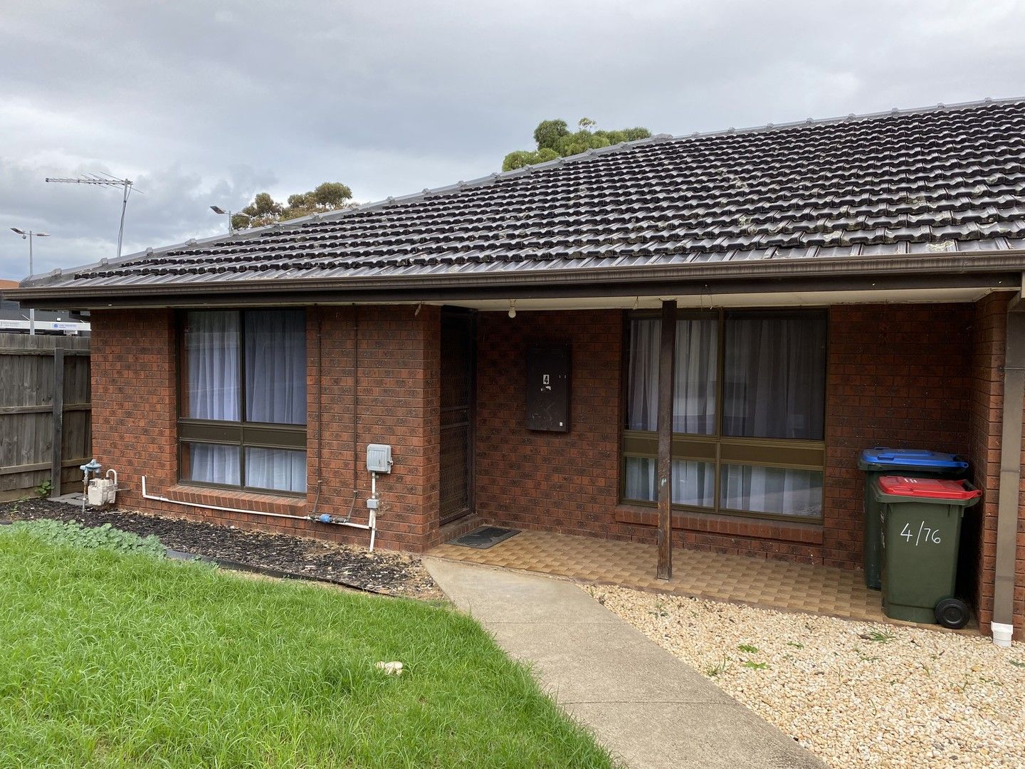 2 bedrooms Apartment / Unit / Flat in 4/76 Woodville Park Drive HOPPERS CROSSING VIC, 3029