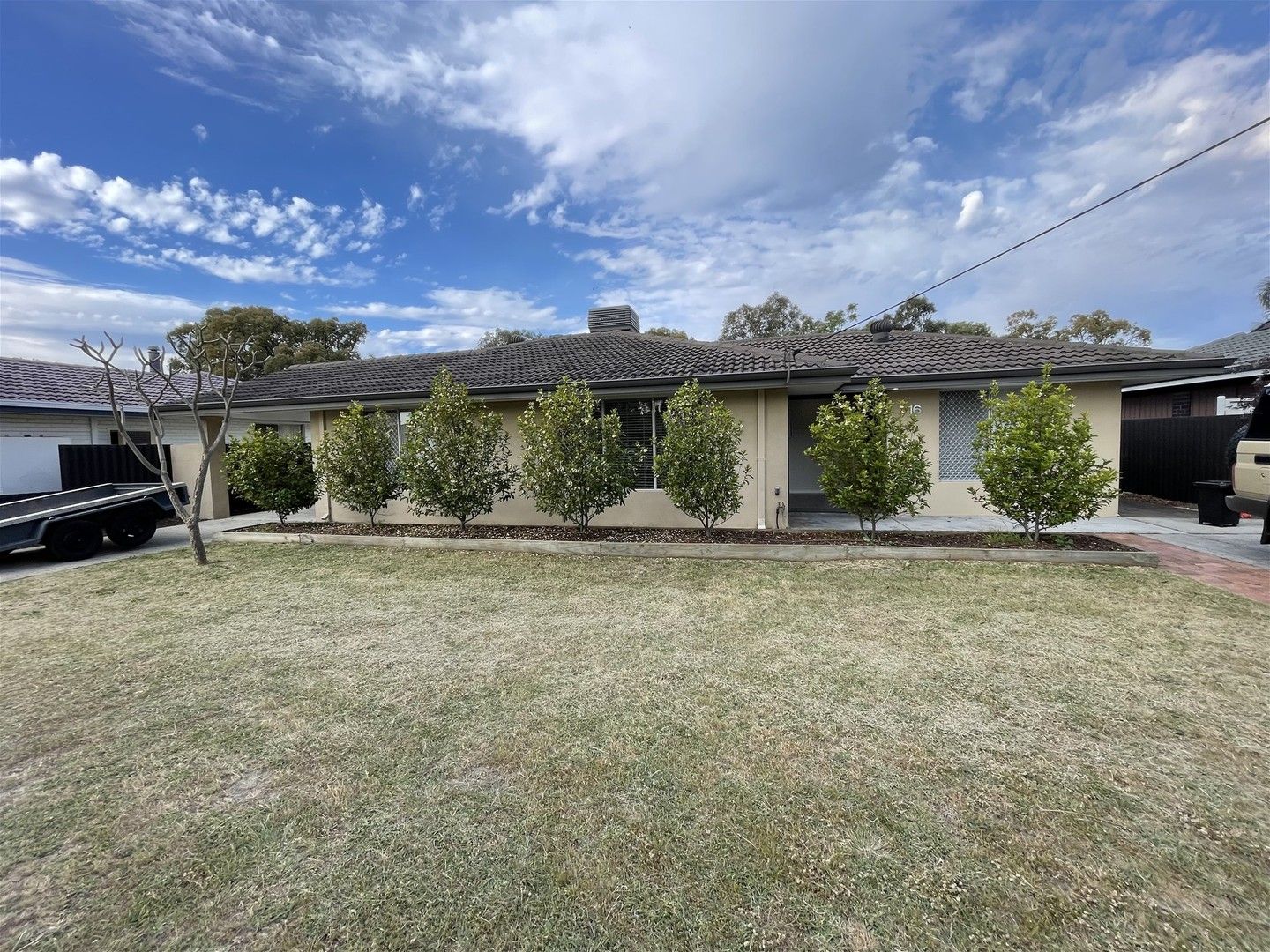 4 bedrooms House in 16 Sidcup Way KELMSCOTT WA, 6111