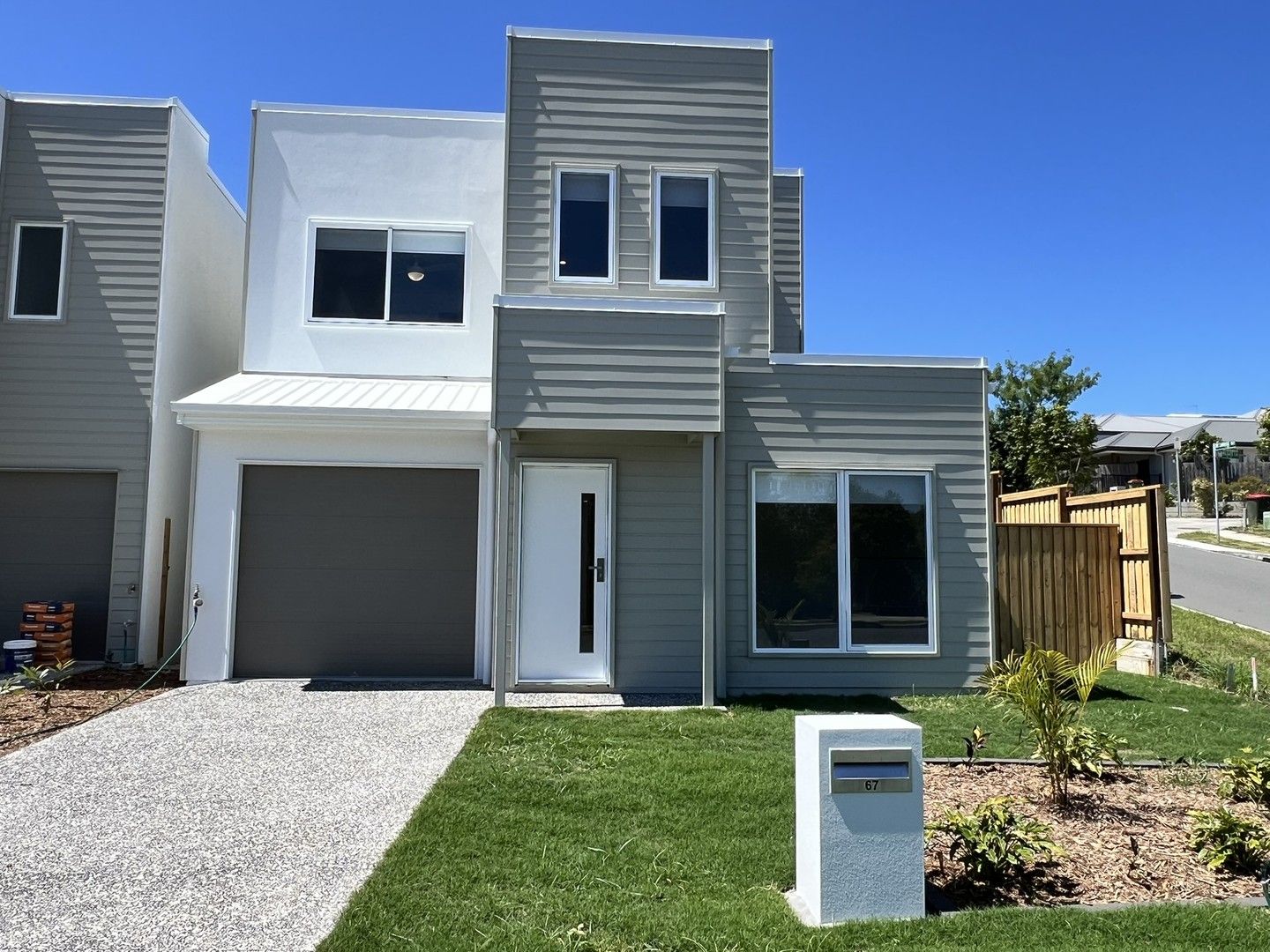 4 bedrooms Townhouse in 67 Panorama Circuit RIPLEY QLD, 4306