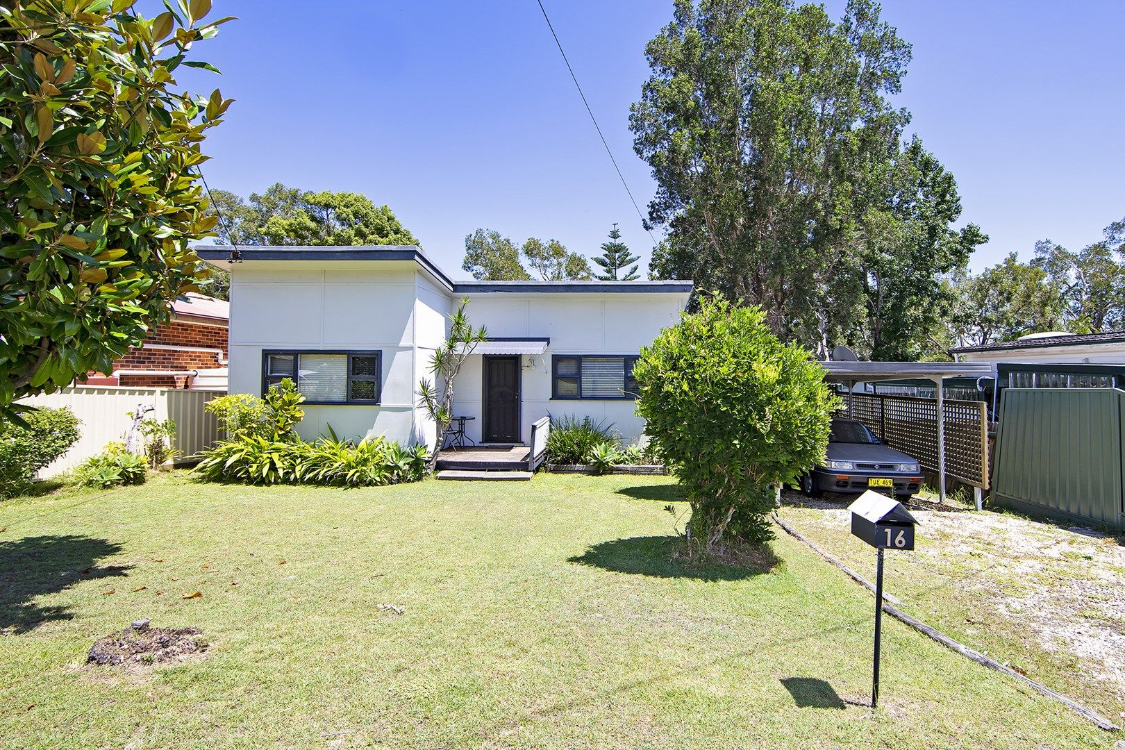 16 Kapala Avenue, Summerland Point NSW 2259, Image 0