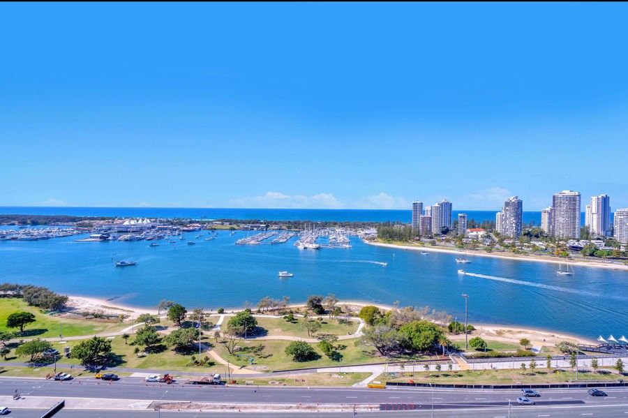 2 bedrooms Apartment / Unit / Flat in 1906/2 Como Crescent SOUTHPORT QLD, 4215