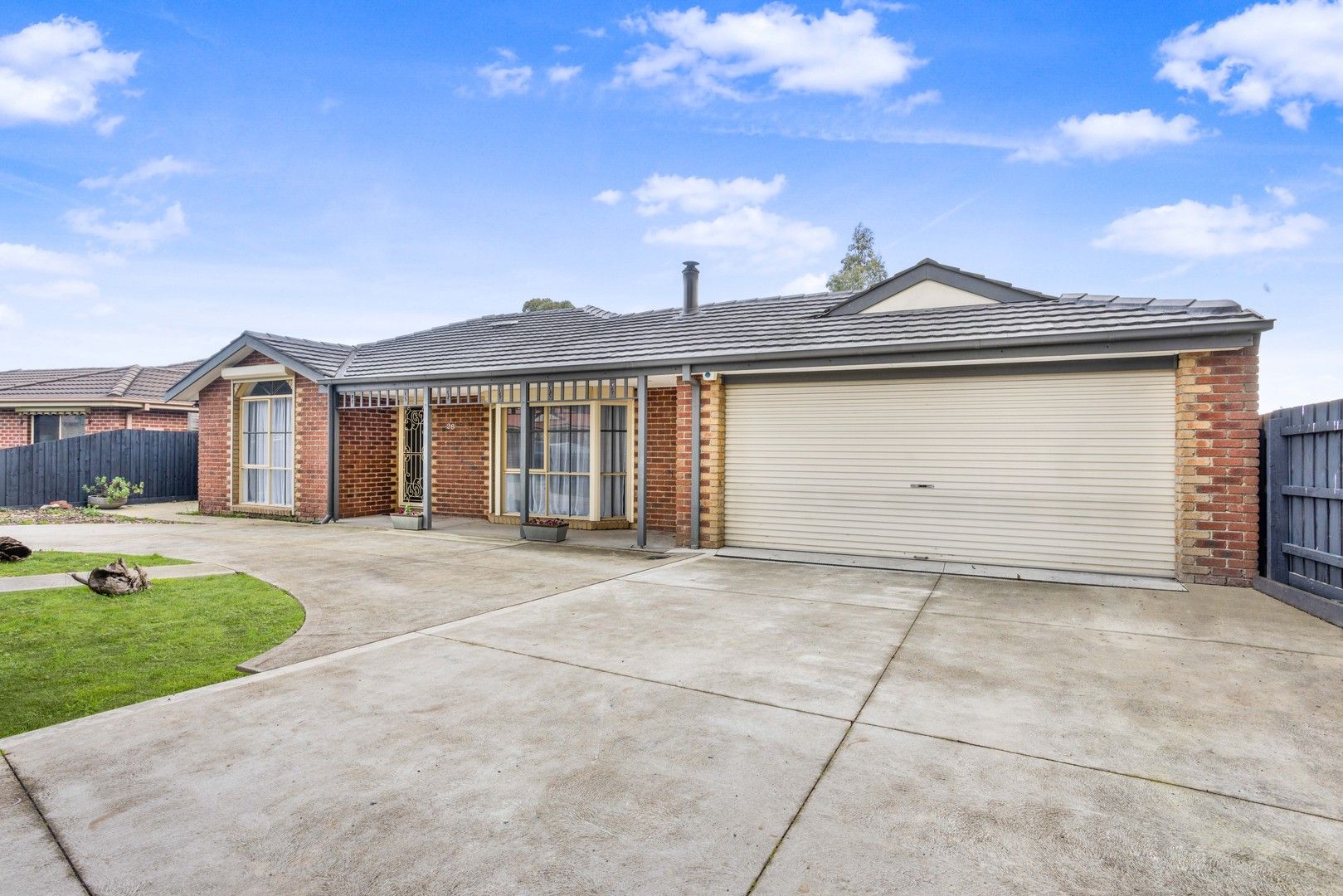 4 bedrooms House in 29 Balmoral Way PAKENHAM VIC, 3810