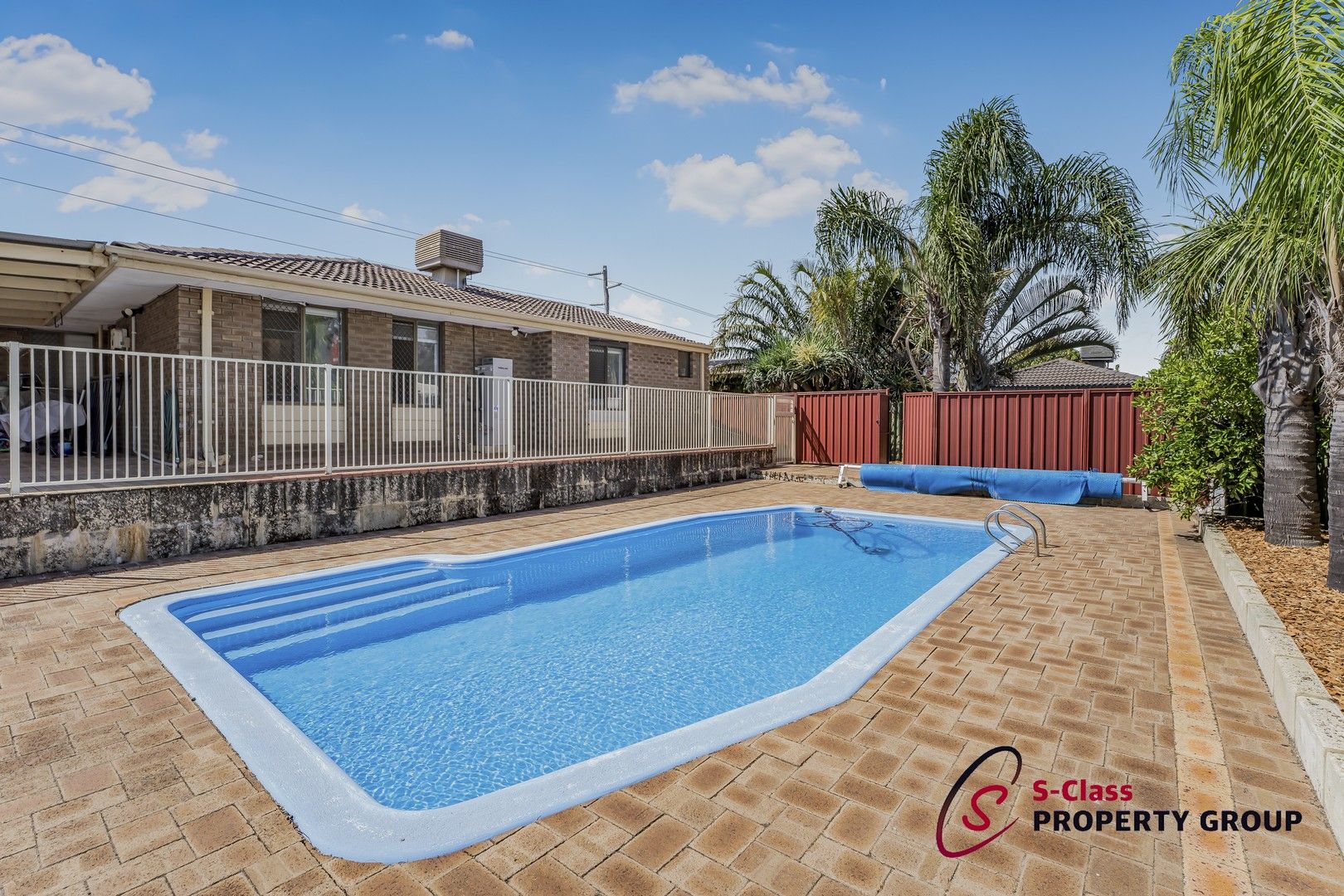 4 bedrooms House in 118 Yale Road THORNLIE WA, 6108