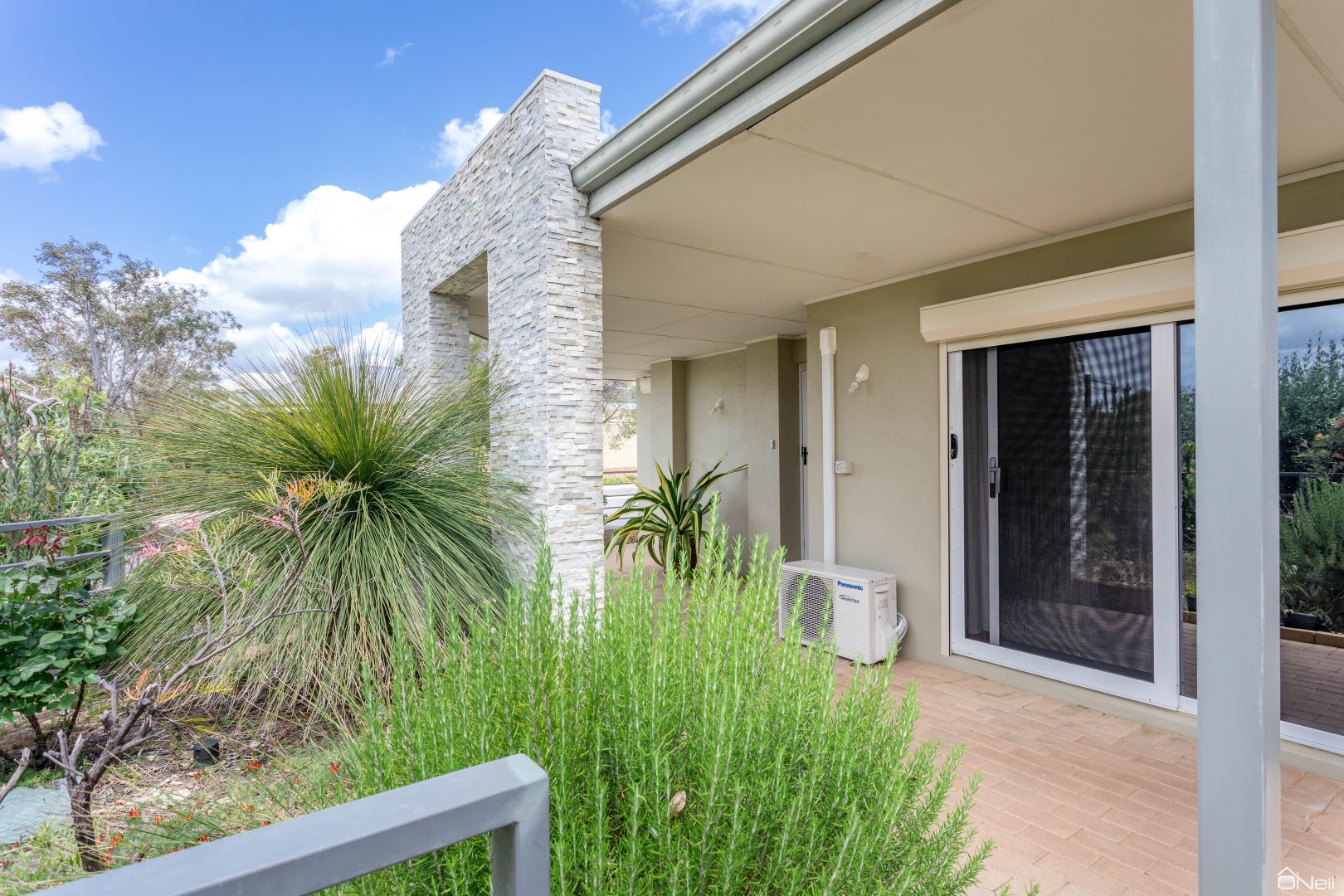 22 Regatta Boulevard, Champion Lakes WA 6111, Image 2